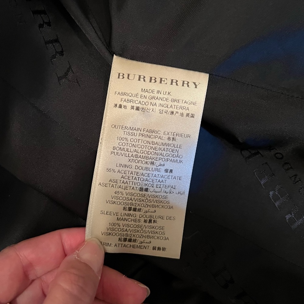Burberry London plaid trench coat. New w/o tags - Picture 6 of 11